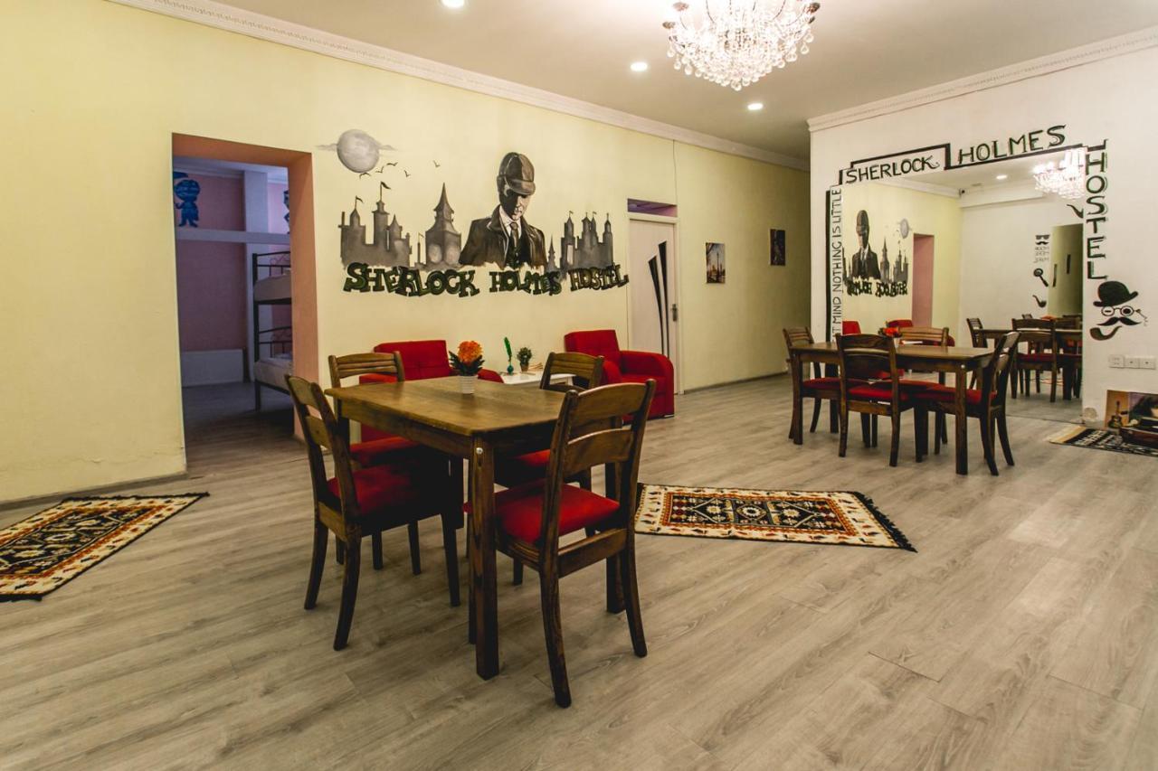 Sherlock Holmes Hostel Baku Exterior photo